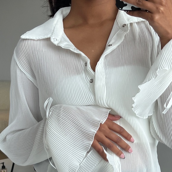 White long sleeve pleated blouse with ties - Picture 3 of 4